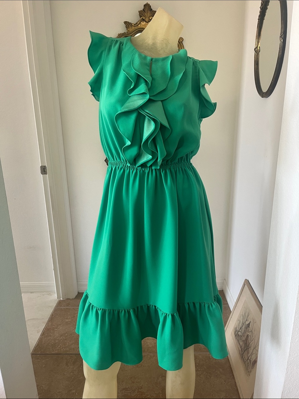 Stunning Kate Spade Emerald Ruffle Dress